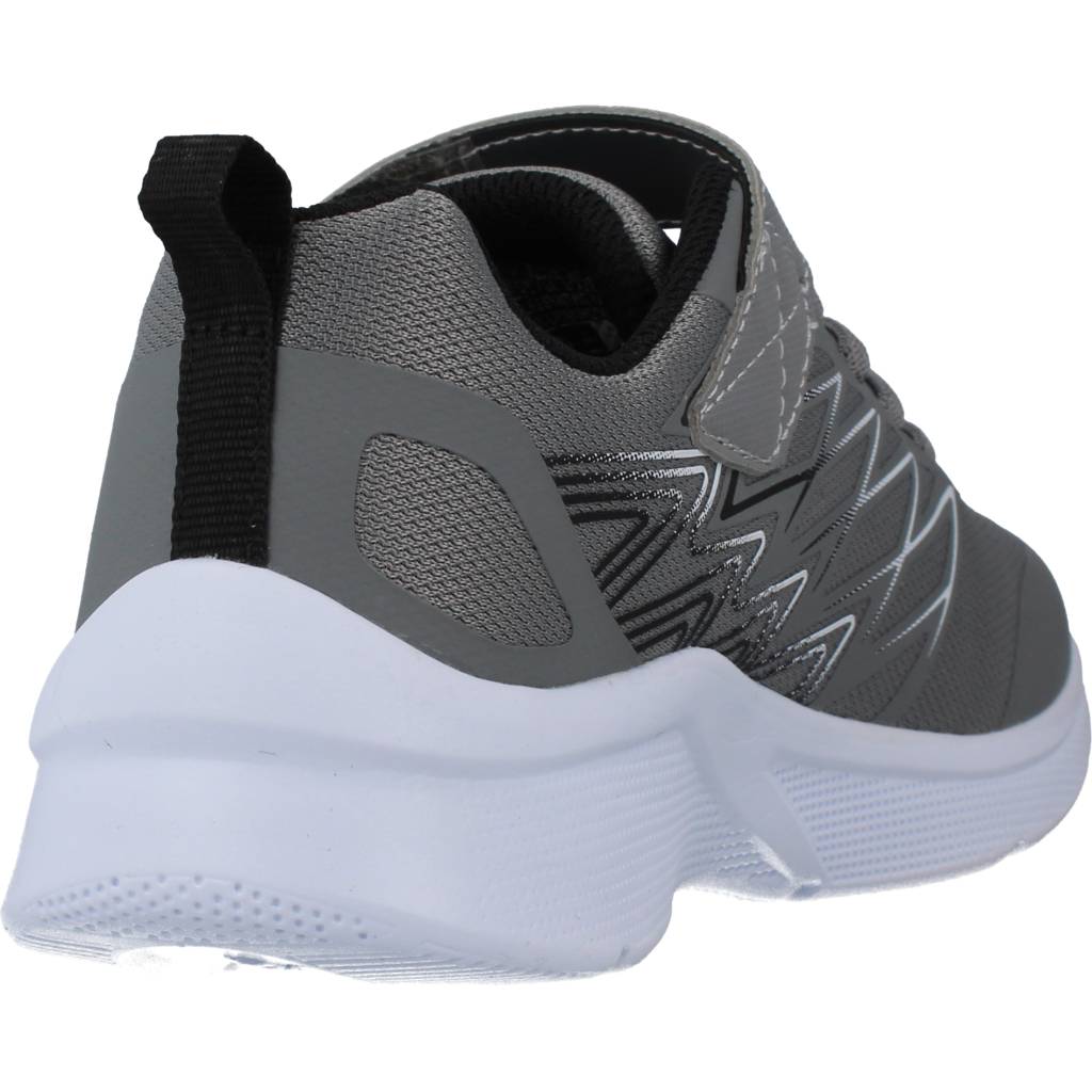 SKECHERS MICROSPEC TEXLOR en color GRIS (3)