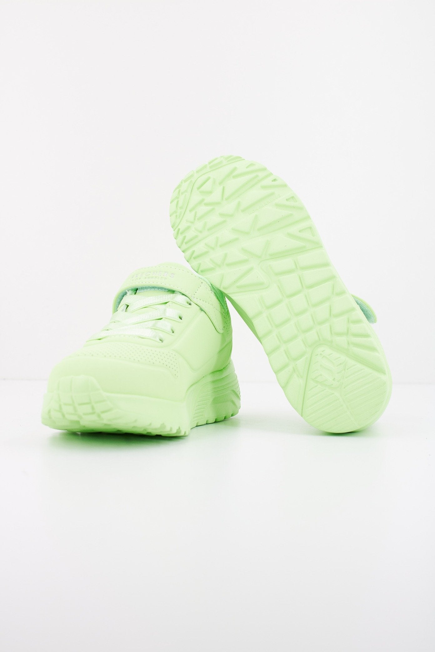 SKECHERS UNO LITE en color VERDE (4)