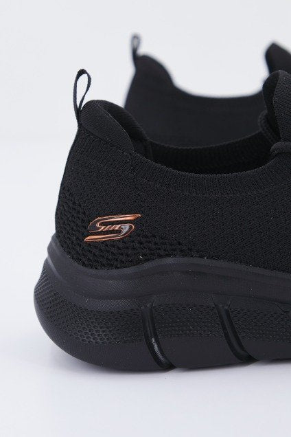 SKECHERS BOBS B FLEX - COLOR CONNEC en color NEGRO (4)
