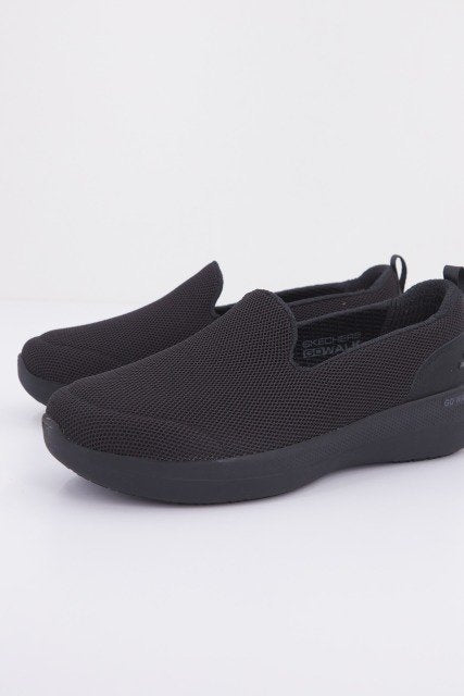 SKECHERS GO WALK STABILITY en color NEGRO (1)