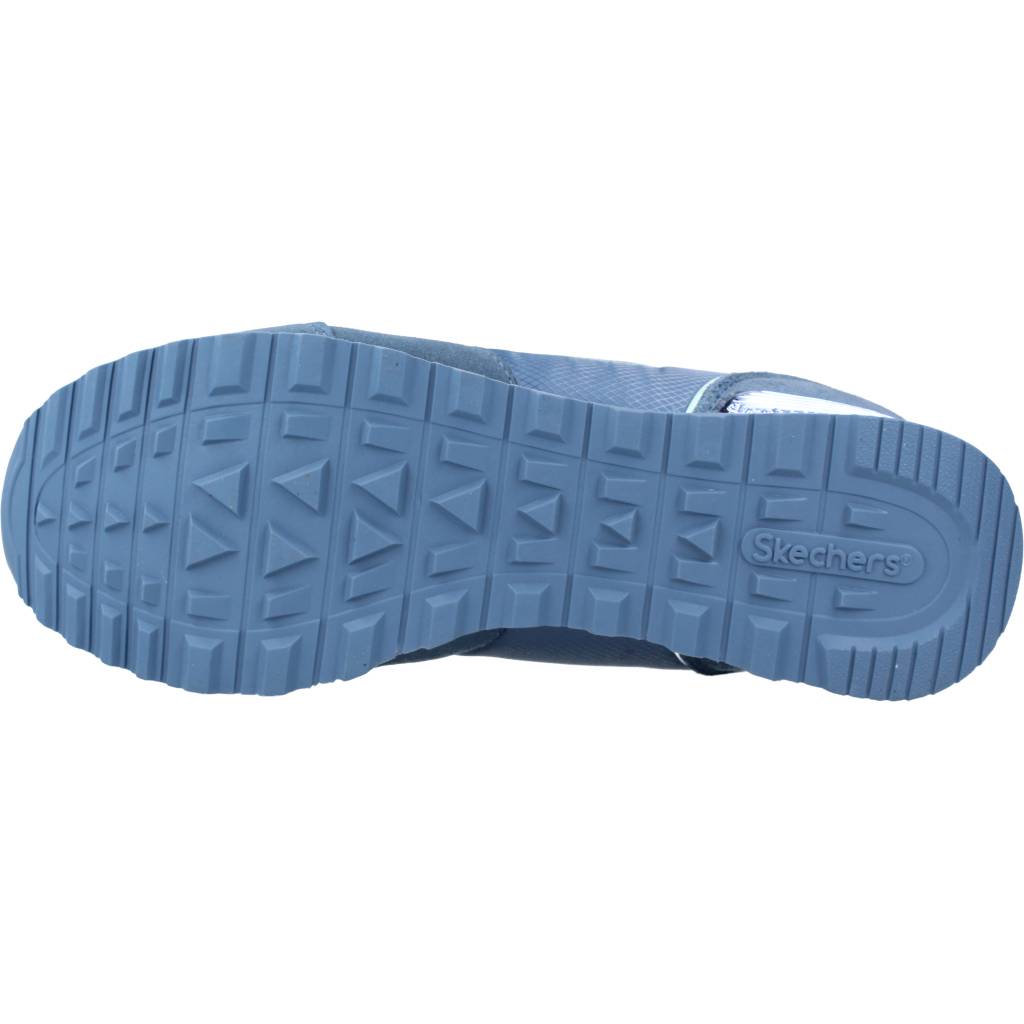 SKECHERS STEP N FLY en color AZUL (6)