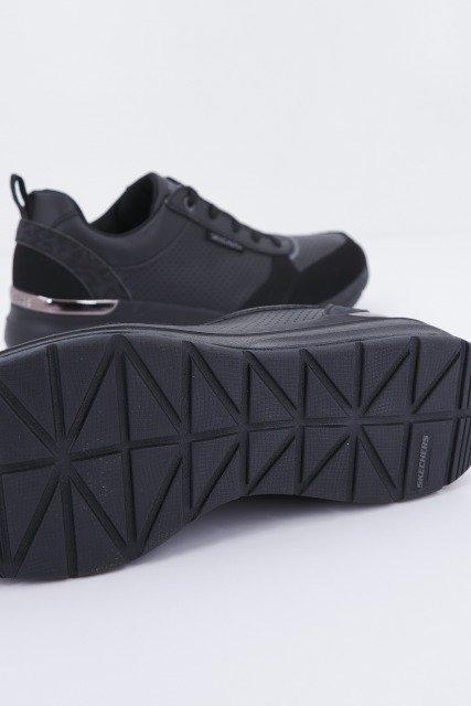 SKECHERS BILLION SUBTLE SPOTS en color NEGRO (4)