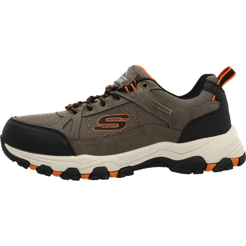 SKECHERS SELMEN CORMACK en color MARRON (2)
