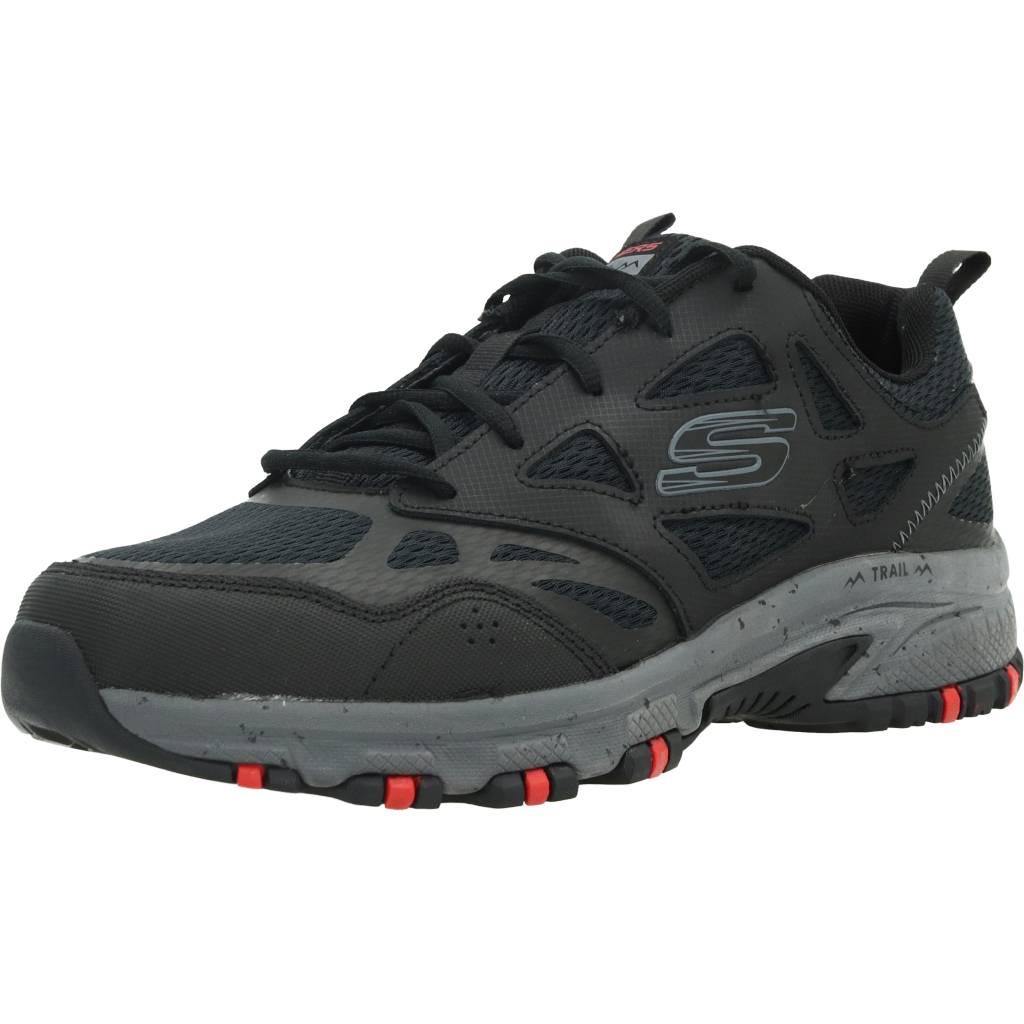 SKECHERS HILLCREST en color NEGRO (1)