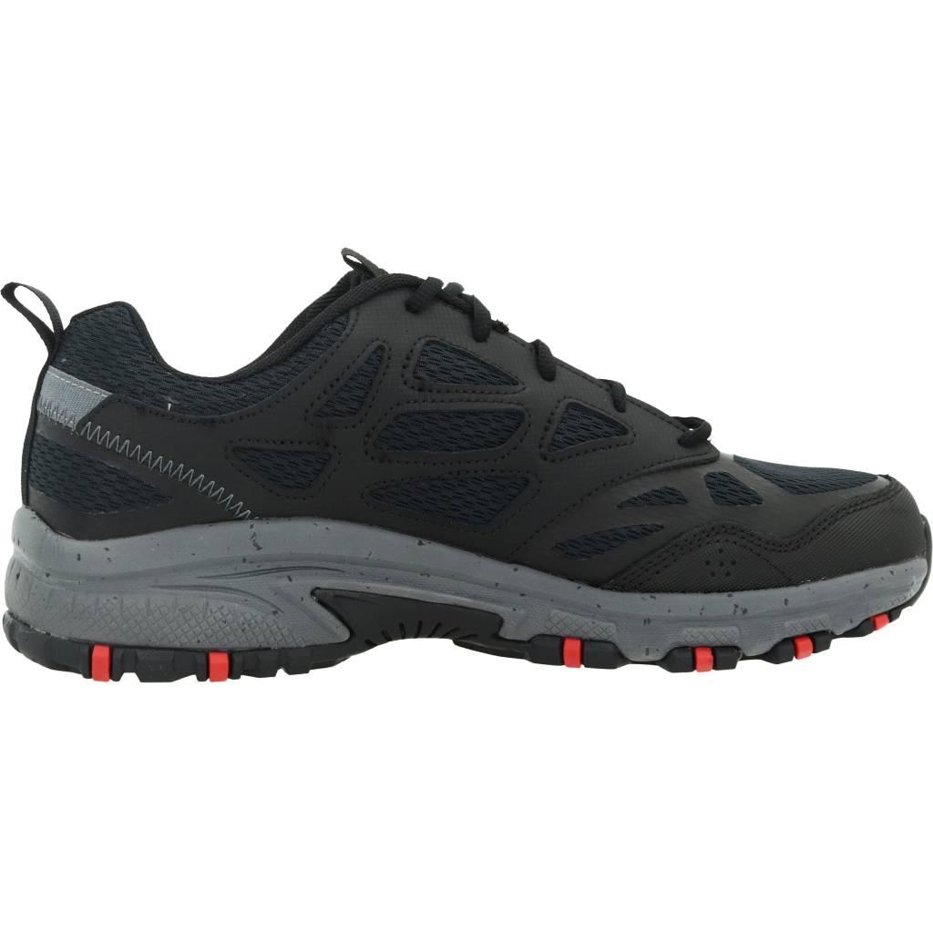 SKECHERS HILLCREST en color NEGRO (4)