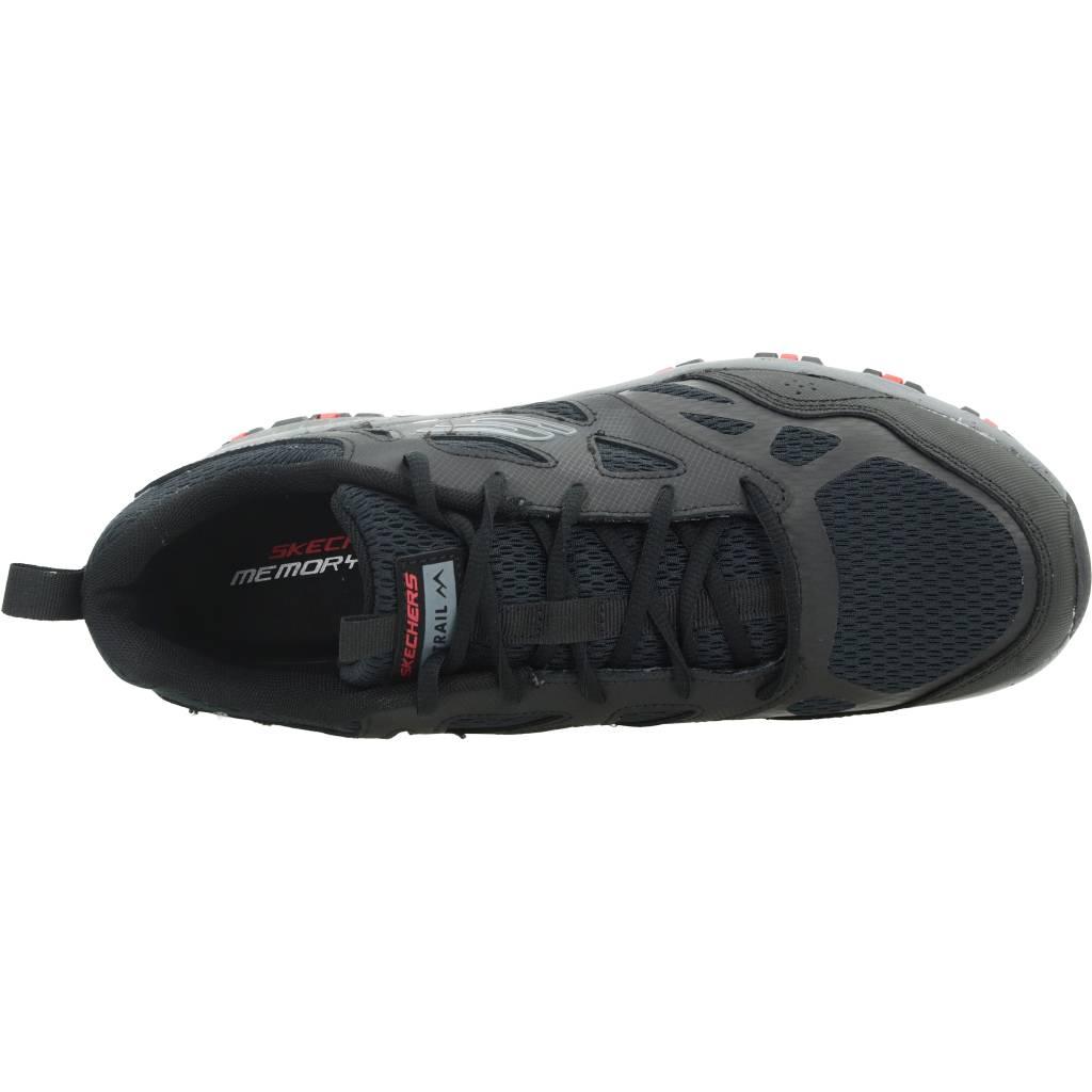 SKECHERS HILLCREST en color NEGRO (6)