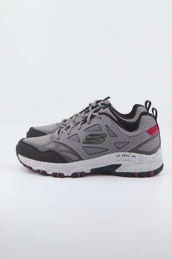 SKECHERS S HILLCREST en color GRIS (2)