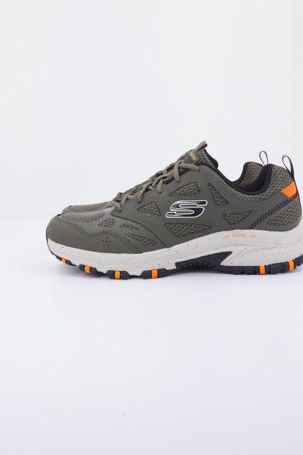 SKECHERS HILLCREST en color VERDE (1)