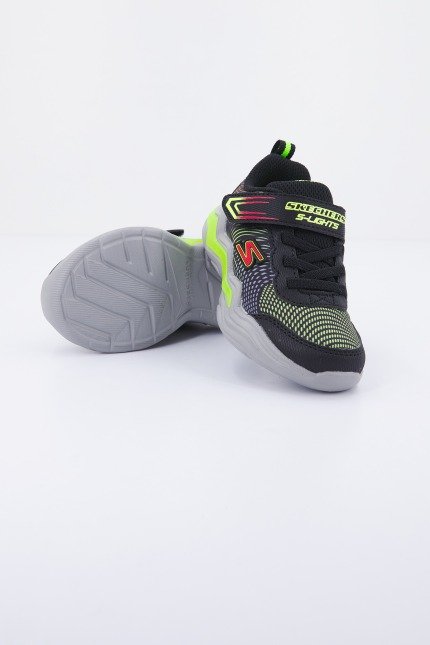 SKECHERS ERUPTERS IV en color NEGRO (4)