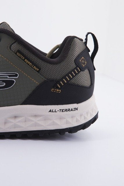 SKECHERS ESCAPE PLAN en color MARRON (4)