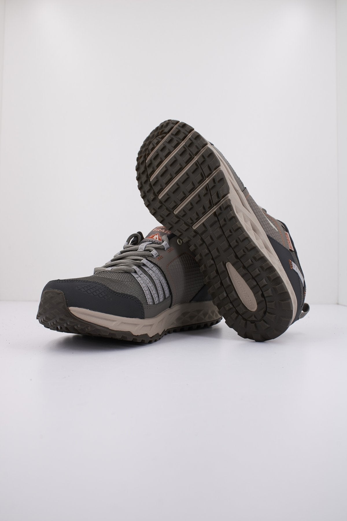 SKECHERS ESCAPE PLAN en color MARRON (4)