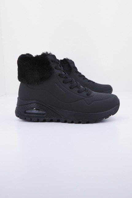 SKECHERS UNO RUGGED FALL AIR en color NEGRO (2)