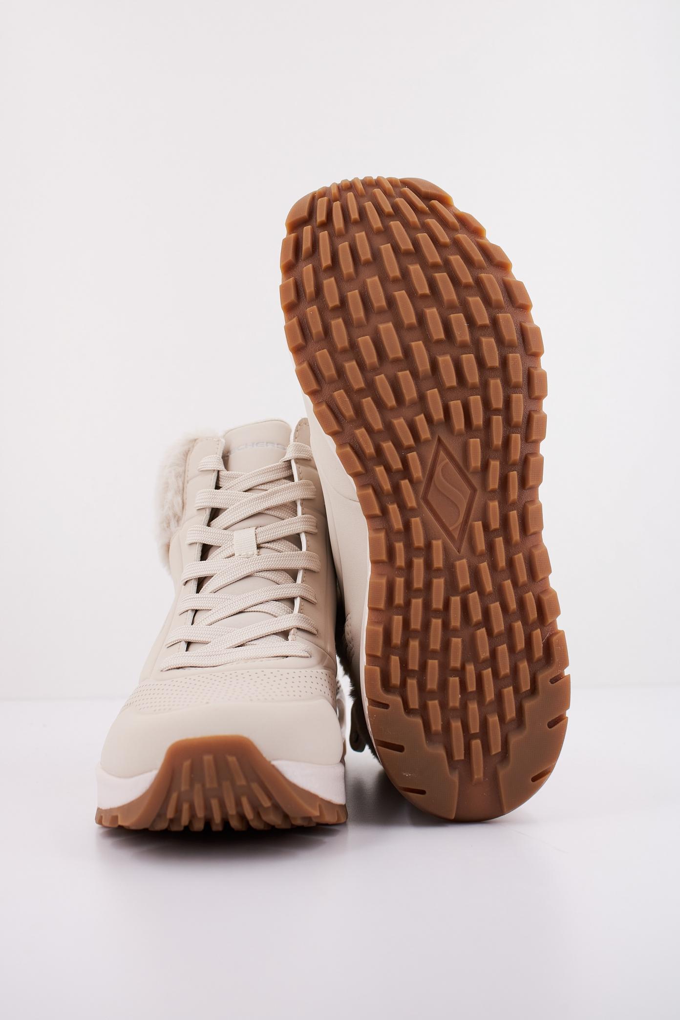 SKECHERS UNO RUGGED FALL AIR en color BLANCO (5)