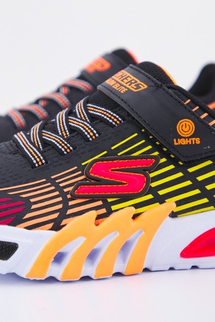 SKECHERS FLEX-GLOW en color NEGRO (2)