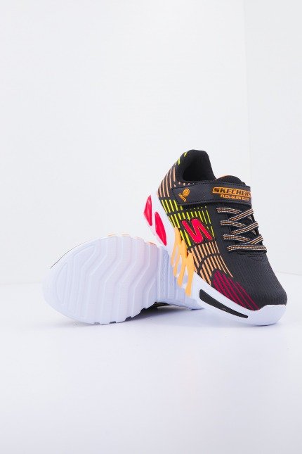 SKECHERS FLEX-GLOW en color NEGRO (3)