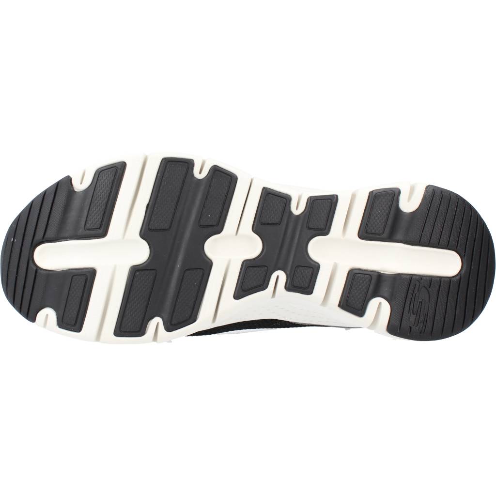 SKECHERS ARCH FIT GENTLE STRIDE en color NEGRO (6)