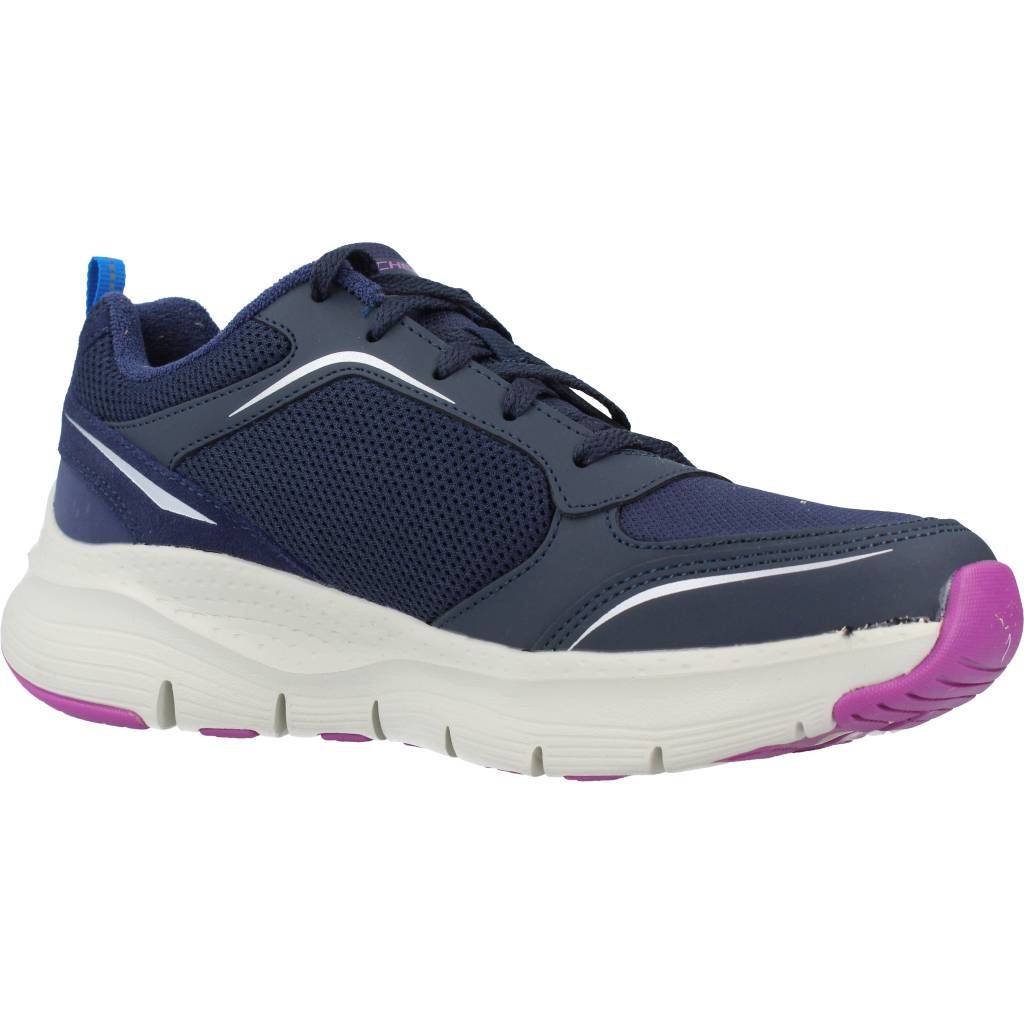 SKECHERS ARCH FIT GENTLE STRIDE en color AZUL (5)
