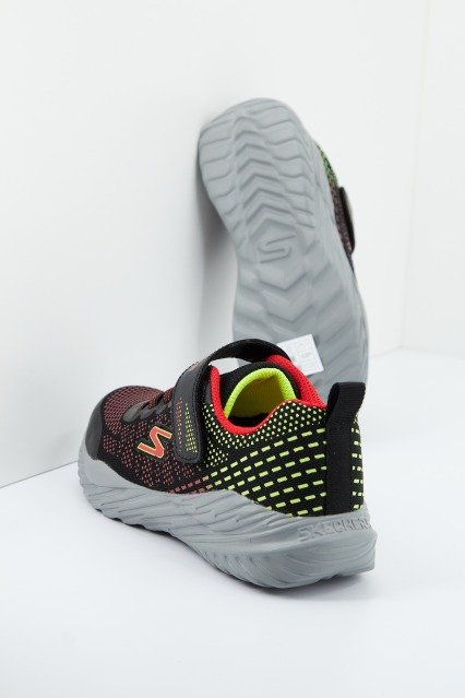 SKECHERS NITRO SPRINT en color NEGRO (2)
