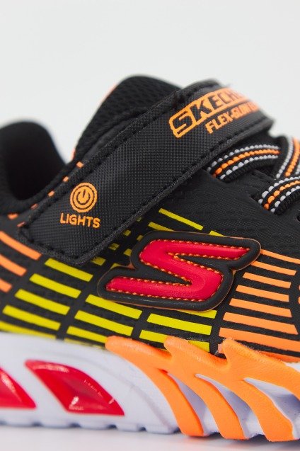 SKECHERS FLEX-GLOW ELITE en color NEGRO (4)