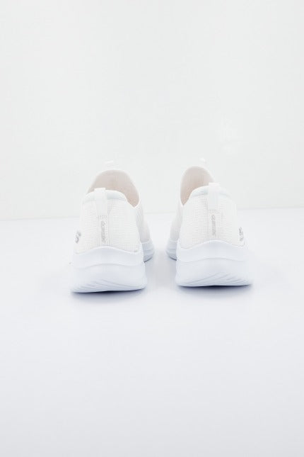 SKECHERS ULTRA FLEX . - CLASSY CHA en color BLANCO (3)