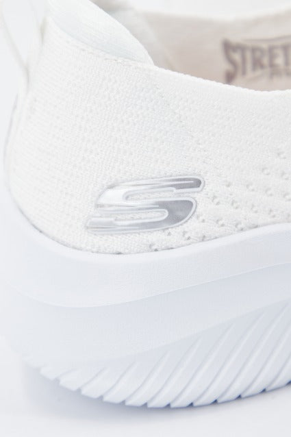 SKECHERS ULTRA FLEX . - CLASSY CHA en color BLANCO (4)