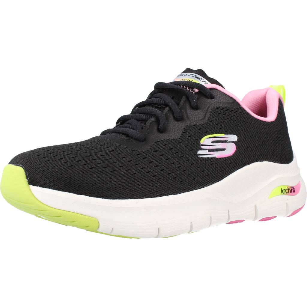 SKECHERS ARCH FIT-INFINITY COOL en color NEGRO (1)