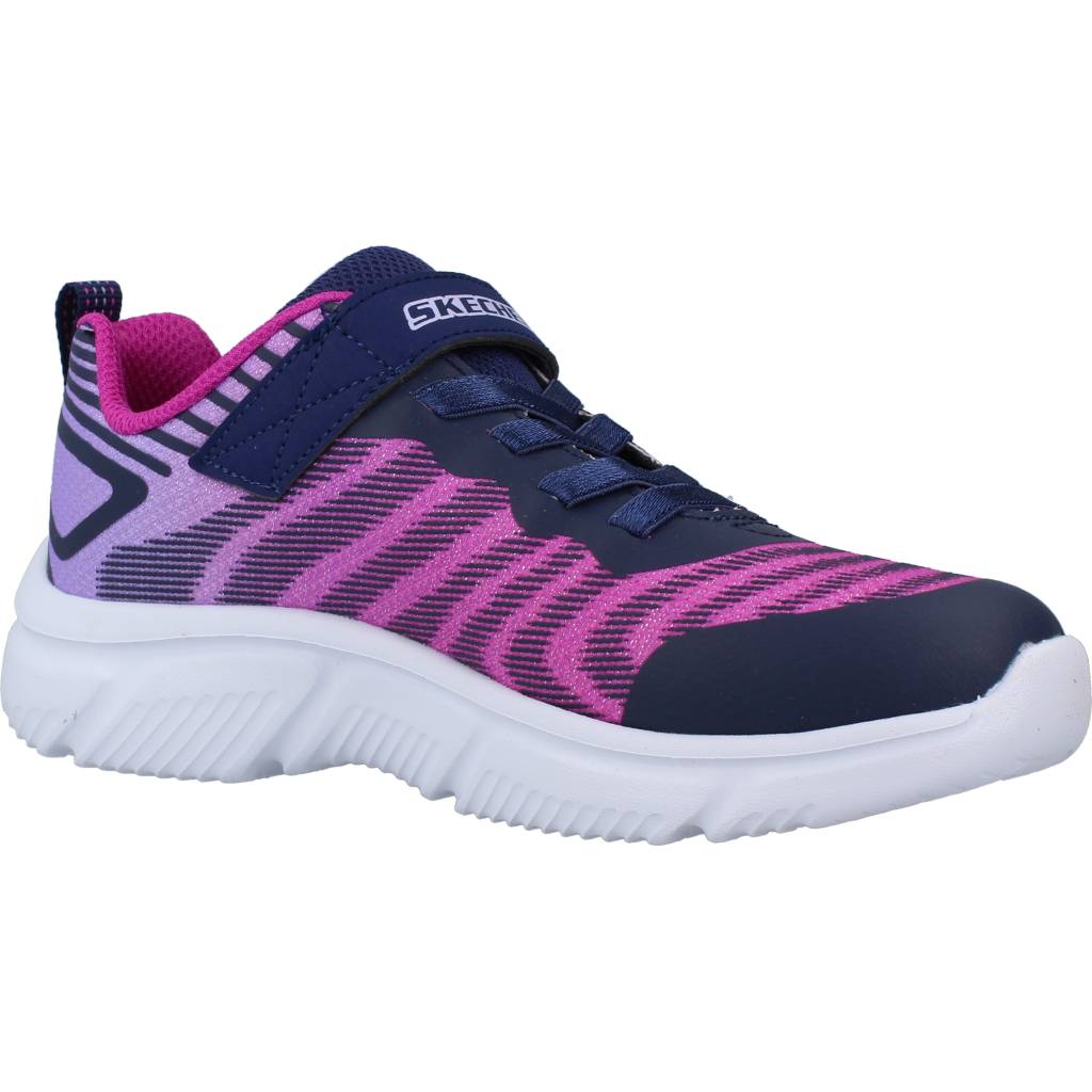 SKECHERS RUN -FIERCE FLASH en color ROSA (5)