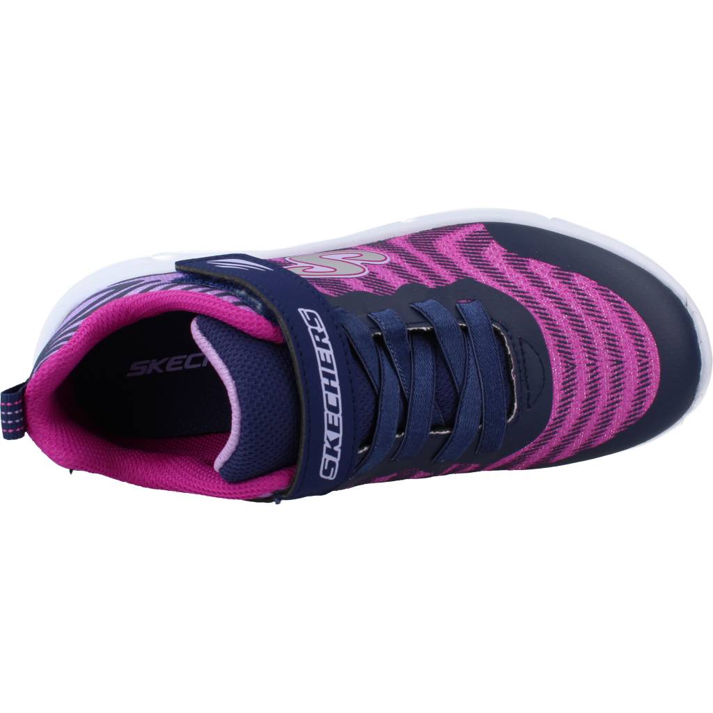 SKECHERS RUN -FIERCE FLASH en color ROSA (7)