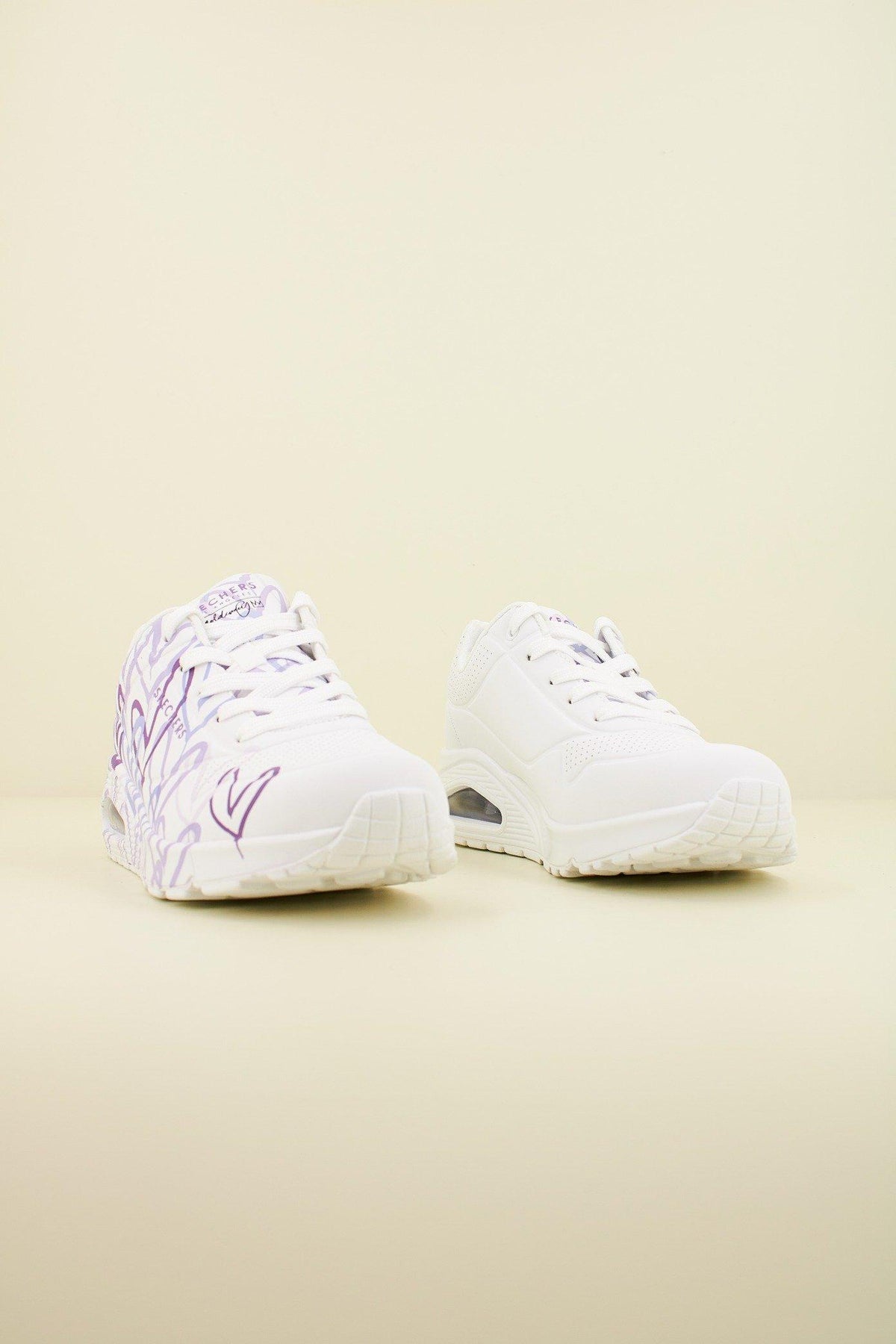 SKECHERS UNO-SPREAD THE LOVE en color BLANCO (2)
