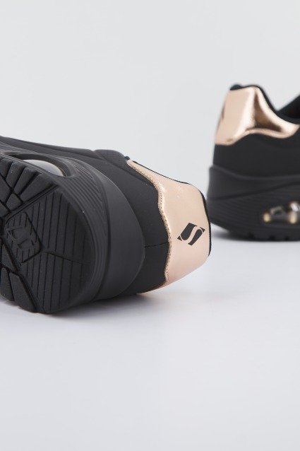 SKECHERS UNO - SHIMMER AWAY en color NEGRO (3)