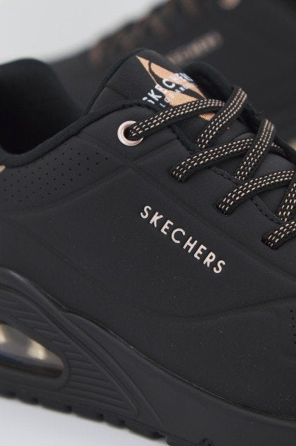 SKECHERS UNO - SHIMMER AWAY en color NEGRO (4)