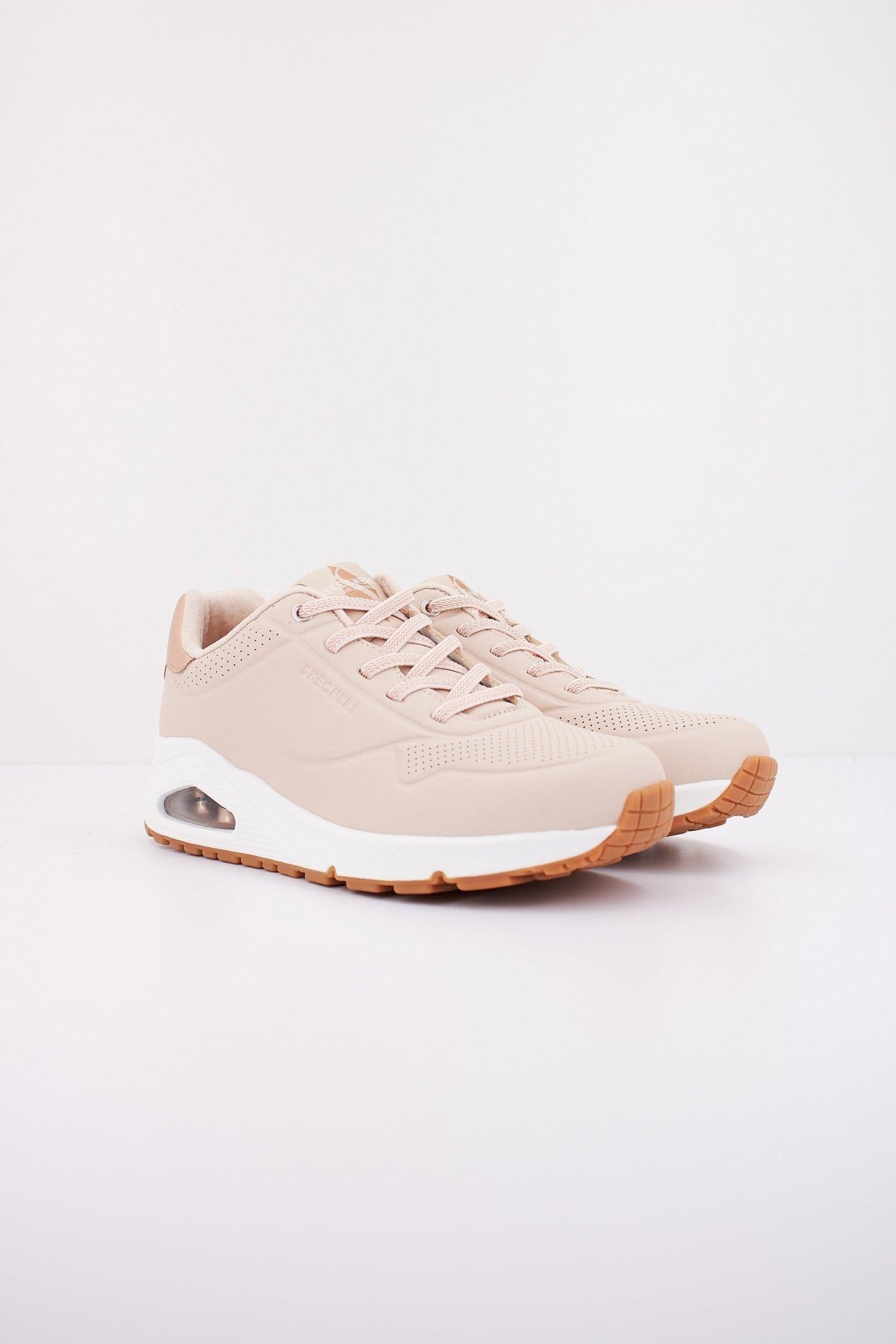 SKECHERS UNO - SHIMMER AWAY en color BEIS (2)