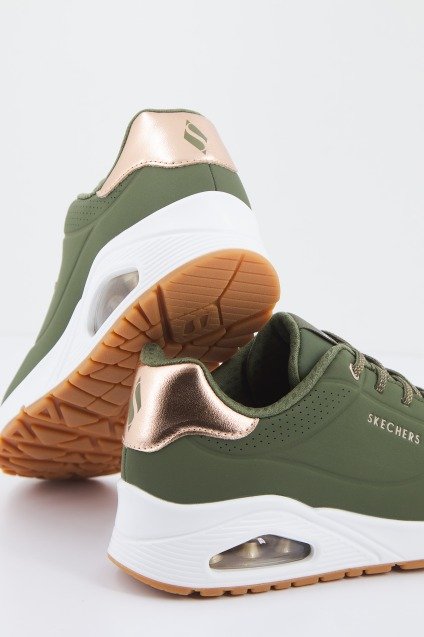SKECHERS UNO - SHIMMER AWAY en color VERDE (4)