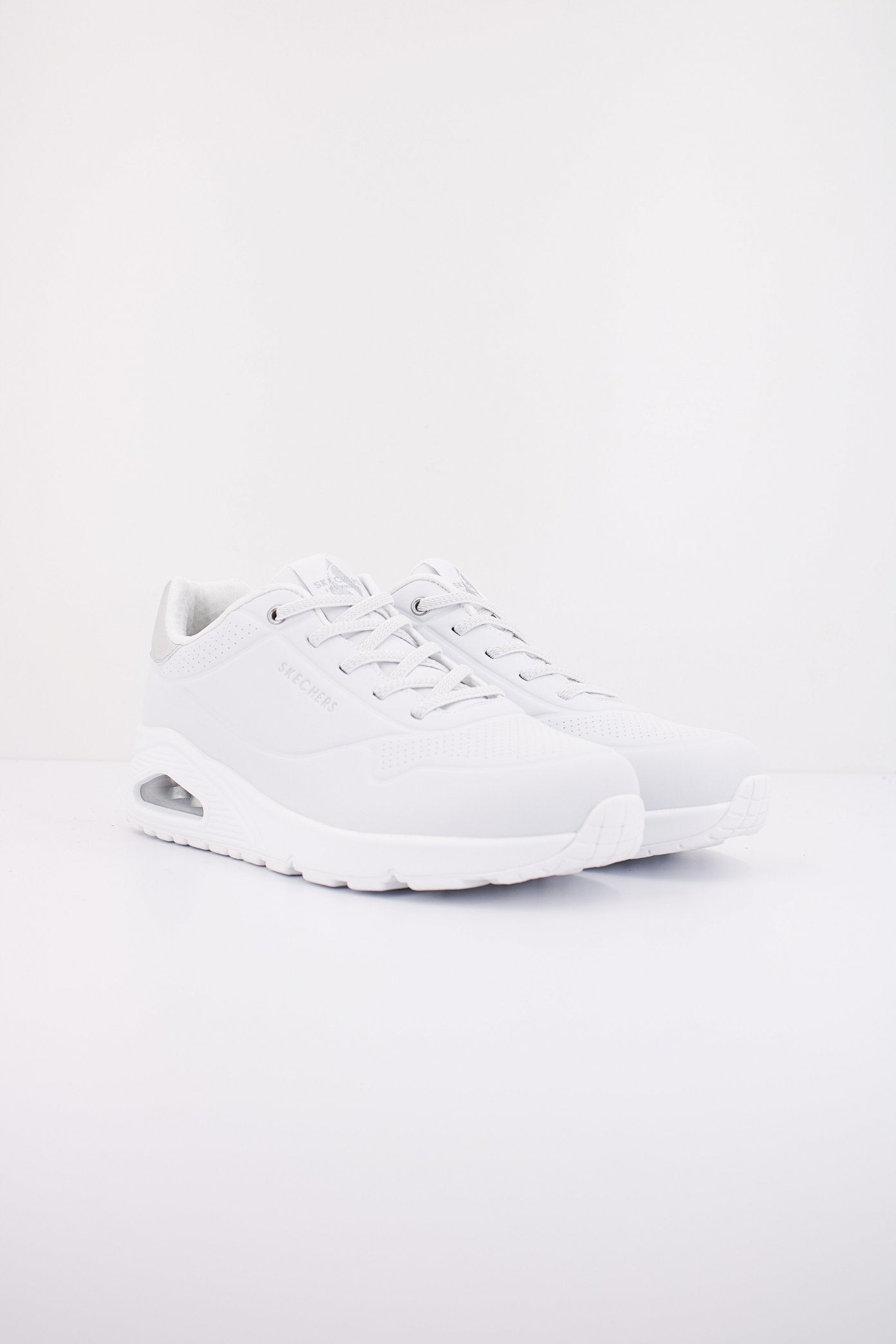 SKECHERS UNO - SHIMMER AWAY en color BLANCO (2)