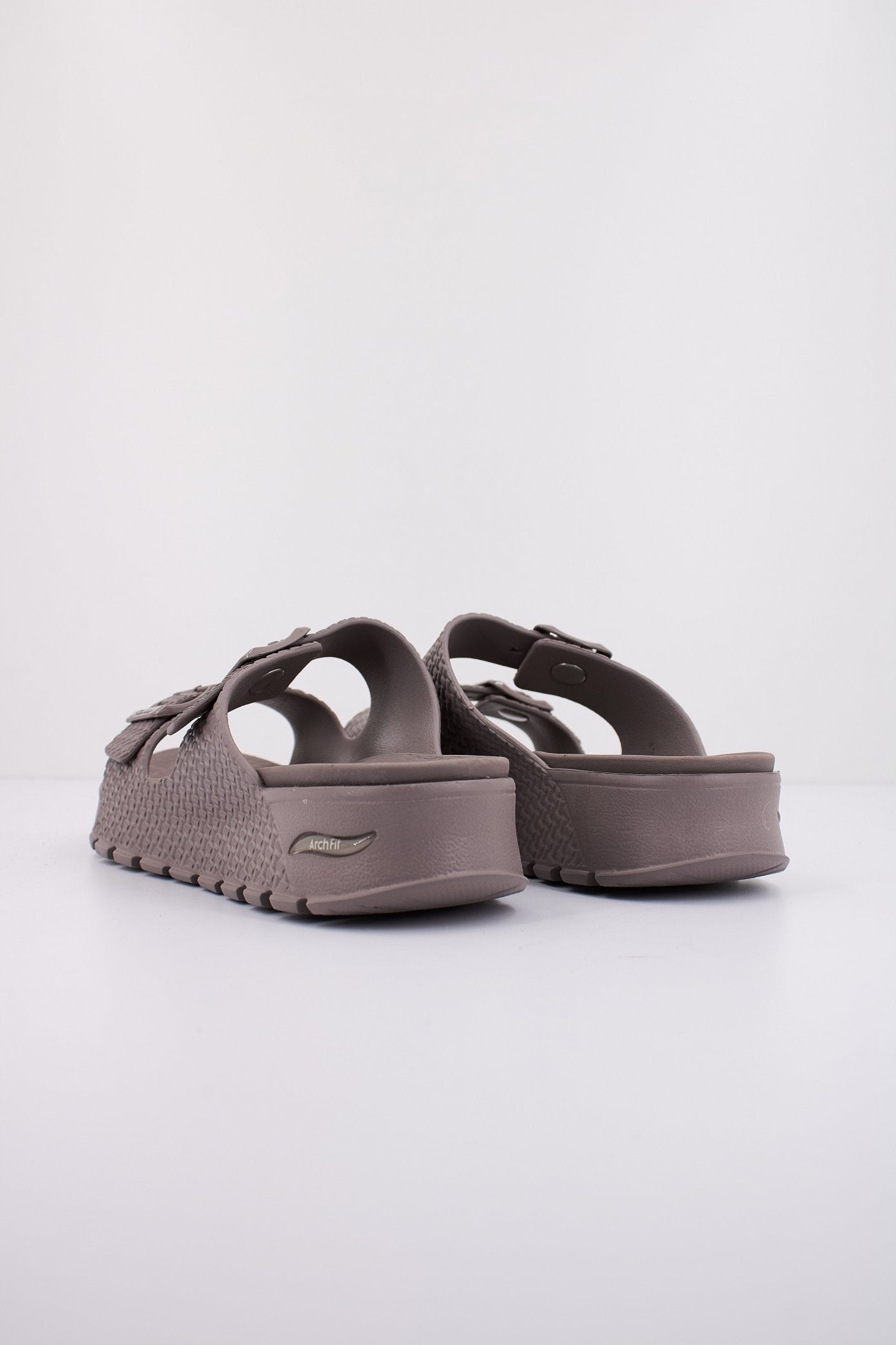 SKECHERS ARCH FIT FOOTSTEPS HI'NESS en color VIOLETA (3)