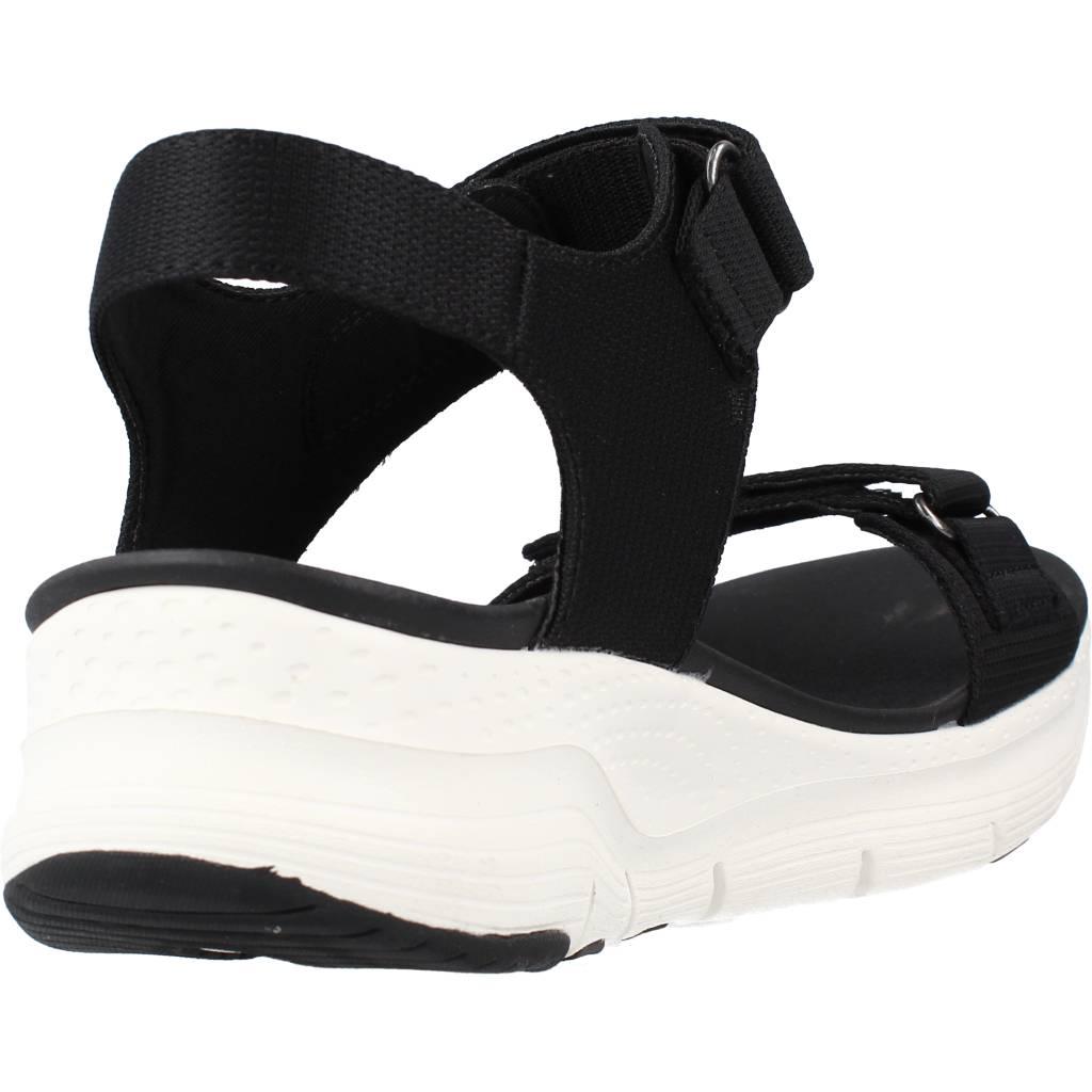 SKECHERS ARCH FIT TOURISTY en color NEGRO (3)
