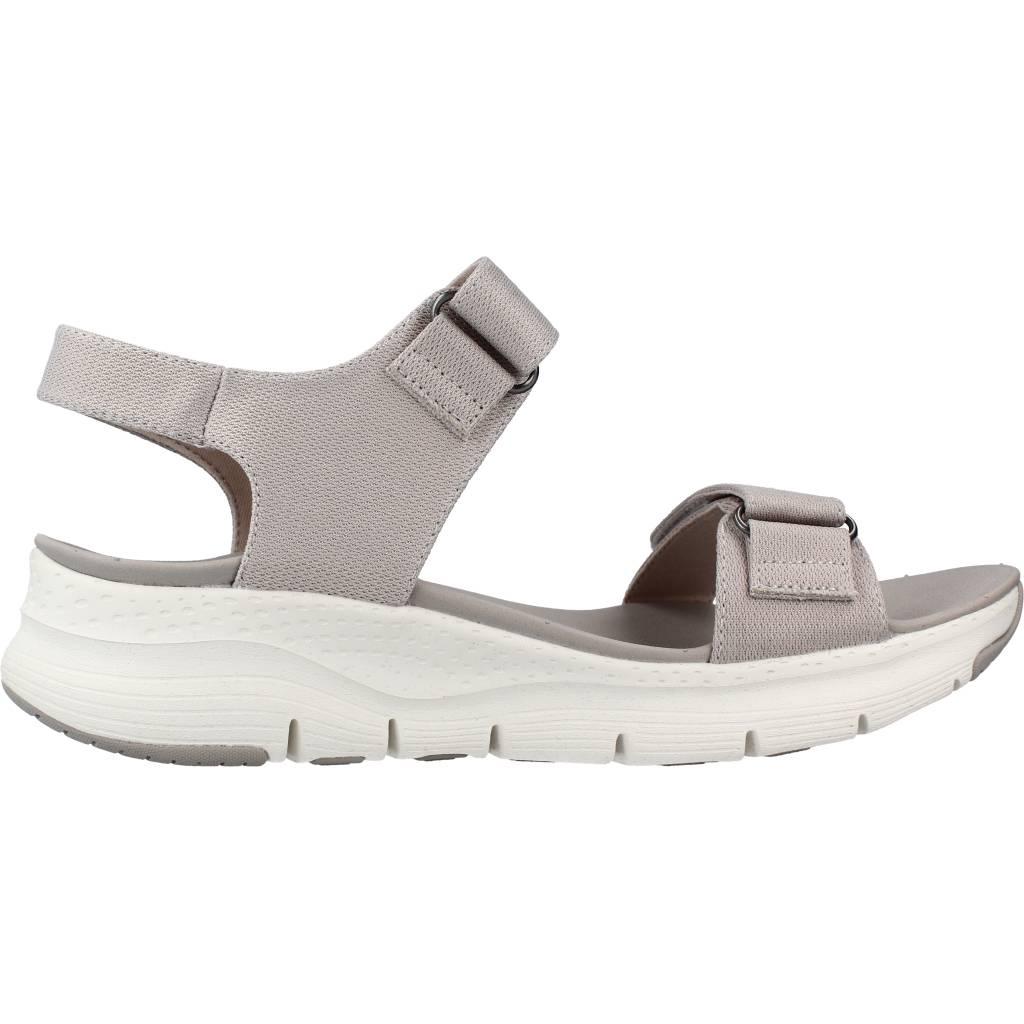 SKECHERS ARCH FIT TOURISTY en color BEIS (4)