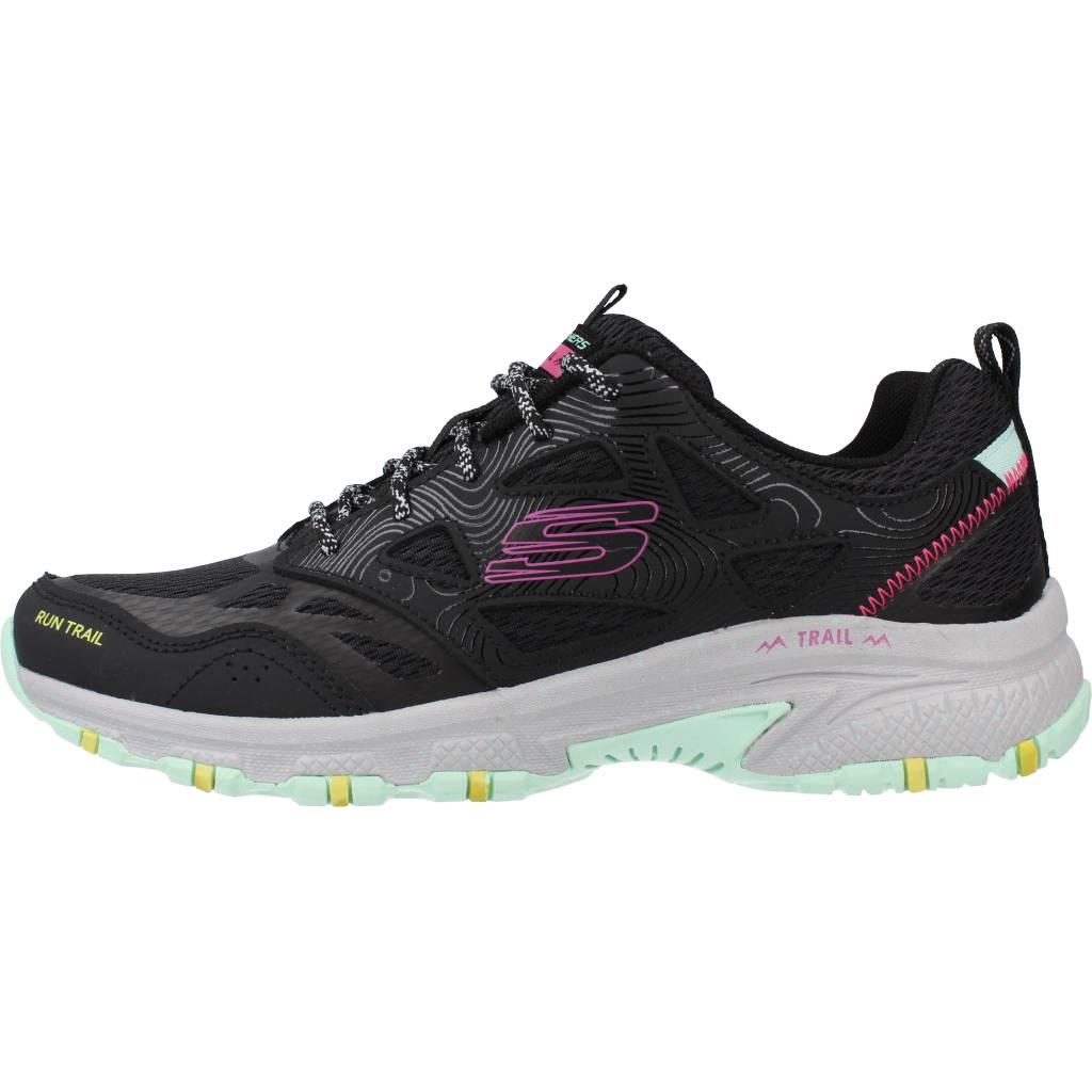 SKECHERS HILLCREST-PURE ESCAPADE en color NEGRO (2)