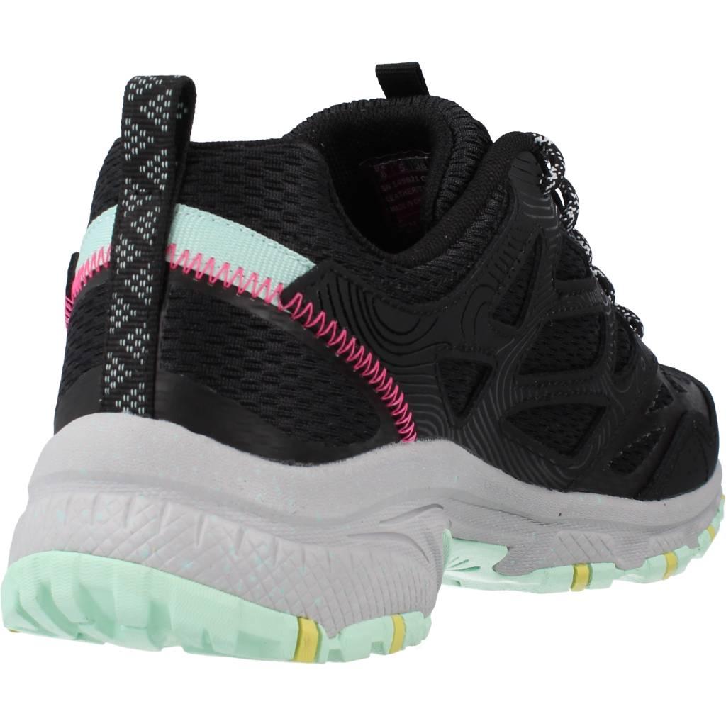SKECHERS HILLCREST-PURE ESCAPADE en color NEGRO (3)