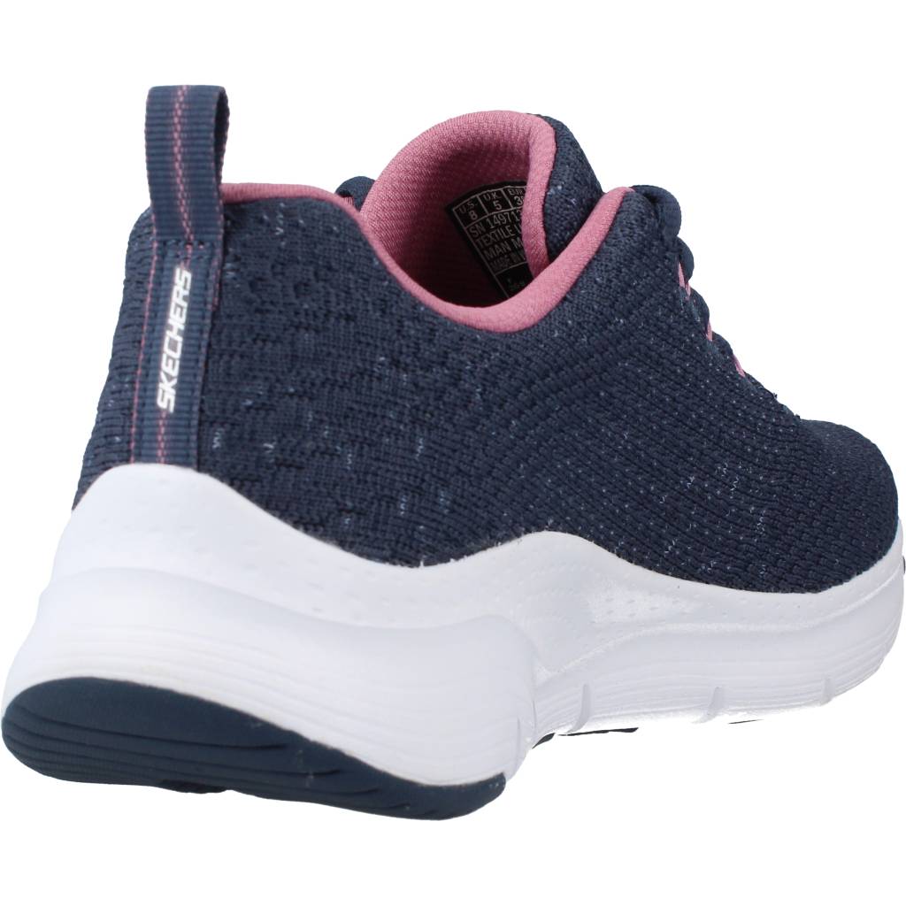 SKECHERS S ARCH FIT en color AZUL (3)