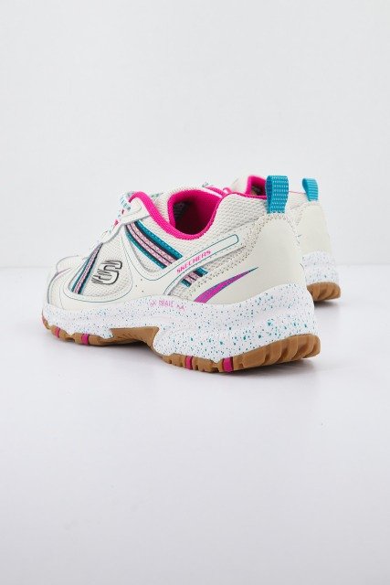 SKECHERS HILLCREST - VAST ADVENTURE en color BEIS (3)