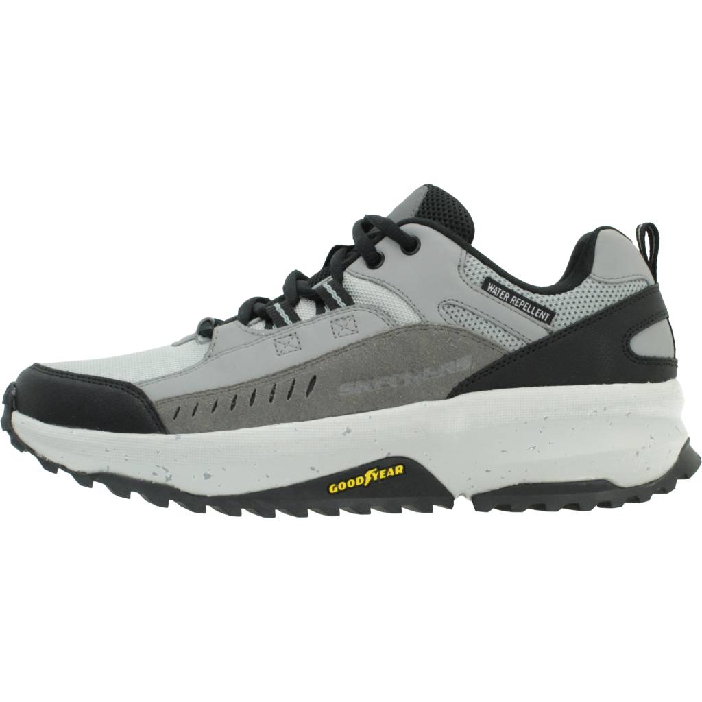 SKECHERS BIONIC TRAIL-ROAD SECTOR en color GRIS (2)