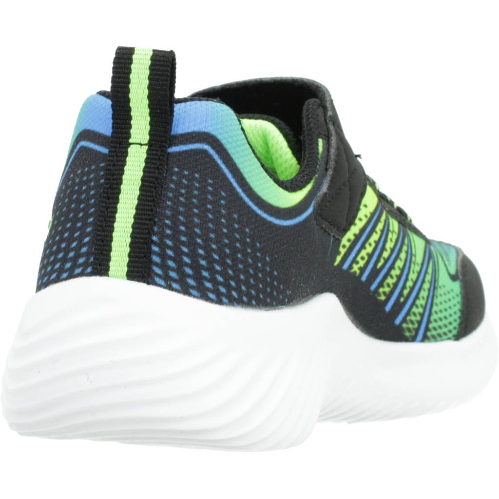 SKECHERS BOUNDER - ZATIC en color NEGRO (3)