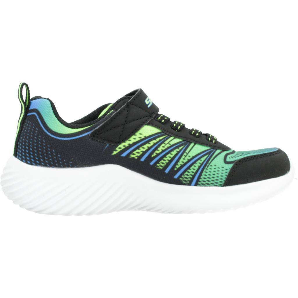 SKECHERS BOUNDER - ZATIC en color NEGRO (4)