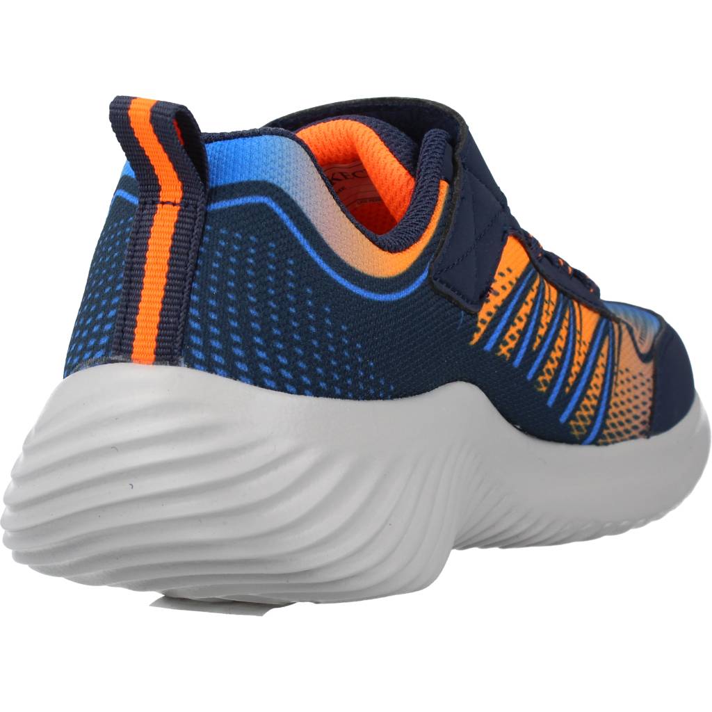 SKECHERS ZATIC en color AZUL (3)