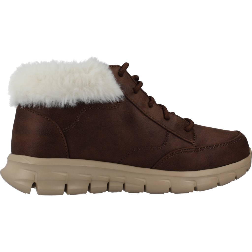 SKECHERS SYNERGY en color MARRON (4)