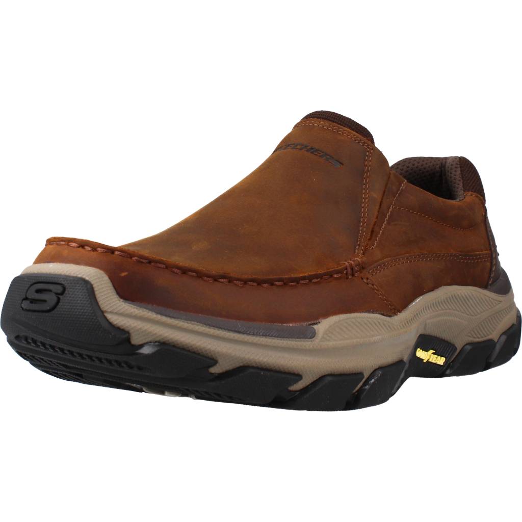 SKECHERS RESPECTED en color MARRON (1)