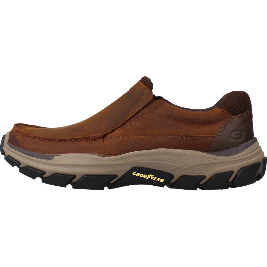 SKECHERS RESPECTED en color MARRON (2)