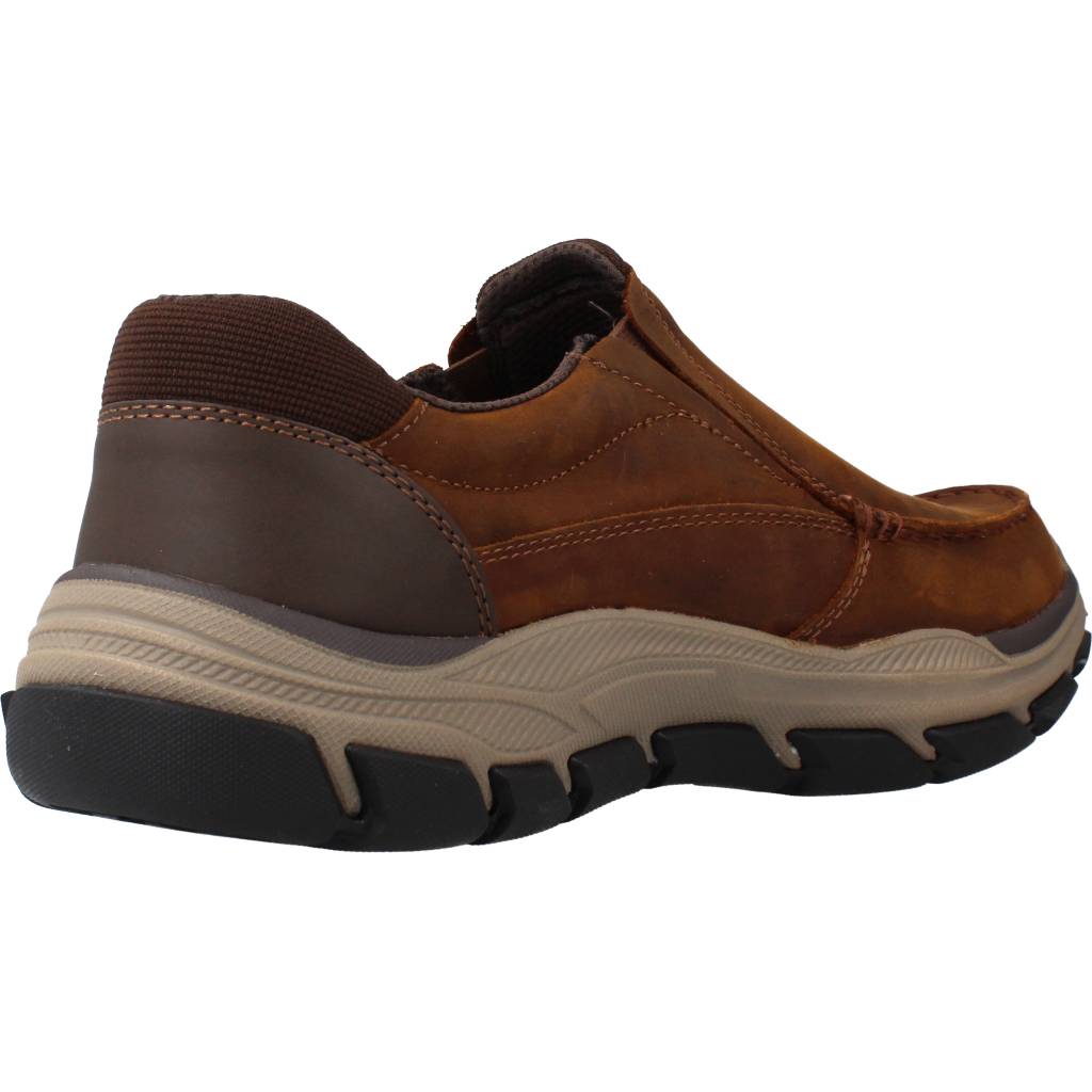 SKECHERS RESPECTED en color MARRON (3)