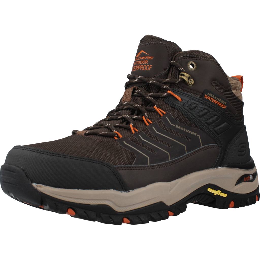 SKECHERS ARCH FIT DAWSON en color MARRON (1)